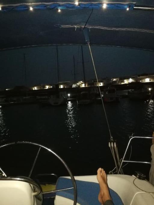Magnifico barco en La Graciosa Caleta de Sebo Exterior foto