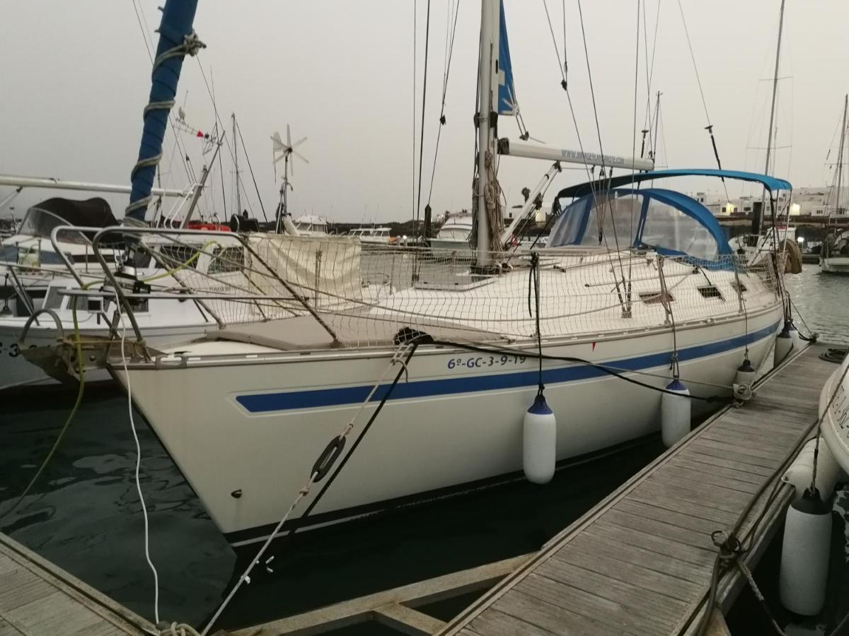 Magnifico barco en La Graciosa Caleta de Sebo Exterior foto
