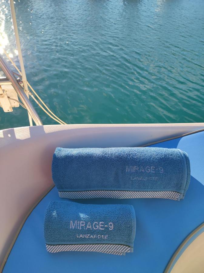 Magnifico barco en La Graciosa Caleta de Sebo Exterior foto