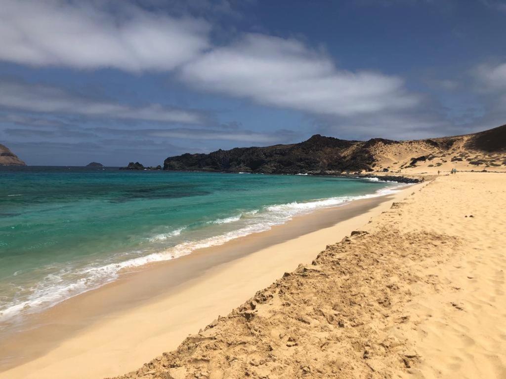 Magnifico barco en La Graciosa Caleta de Sebo Exterior foto